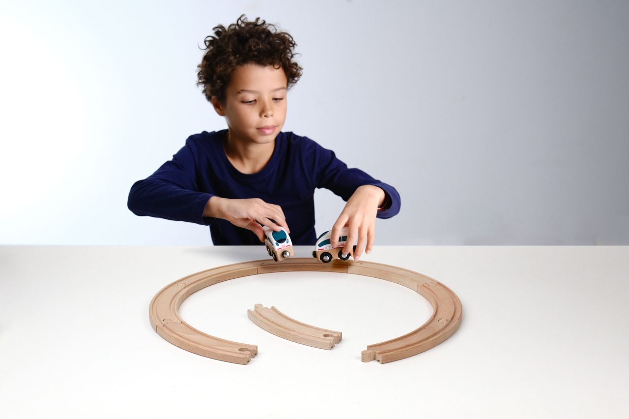 Noppi Eisenbahn - 8 große Kurvenschienen aus Holz