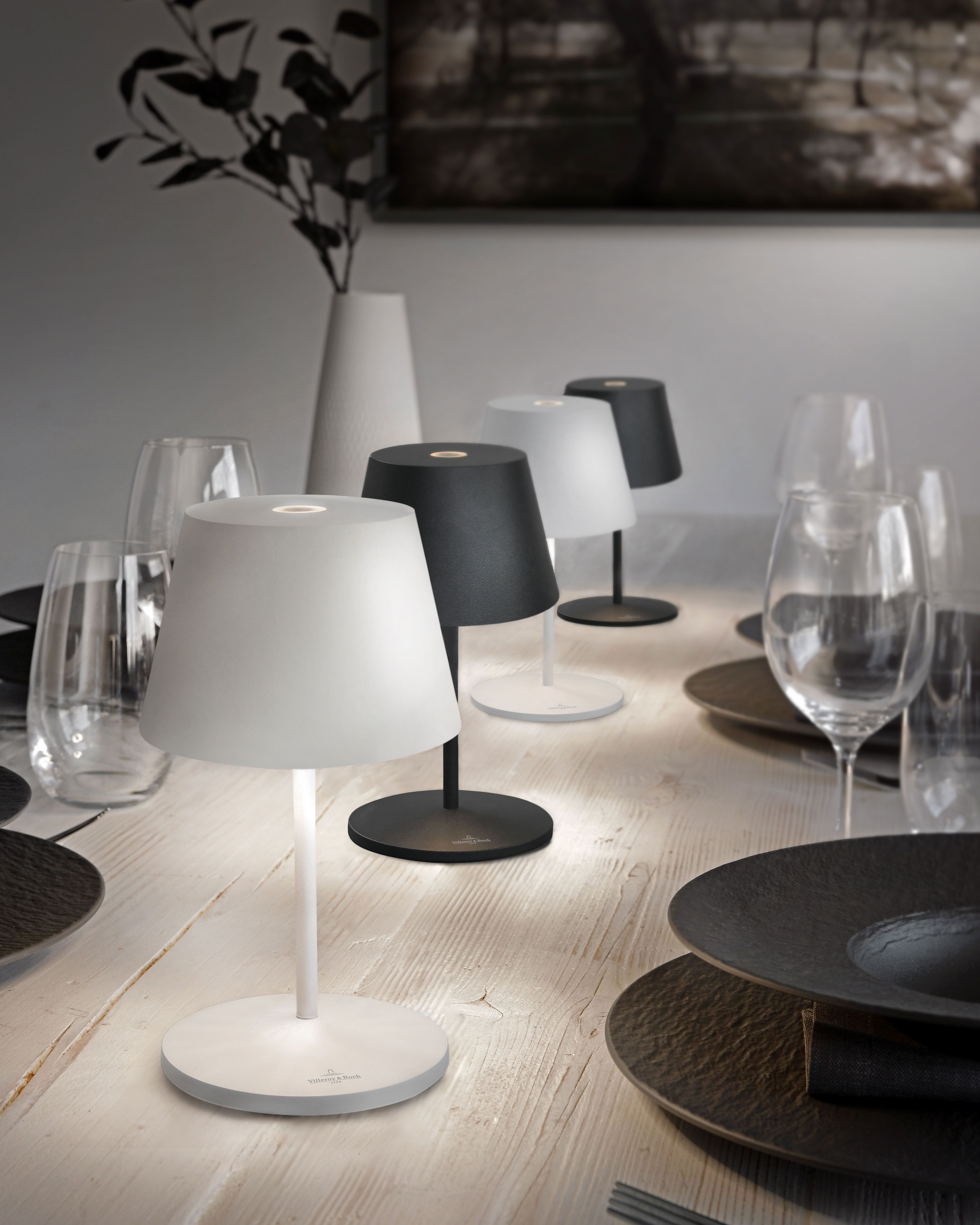 Villeroy & Boch In- & Outdoorleuchte Seoul 2.0  weiß akkubetriebene und dimmbare Tischlampe
