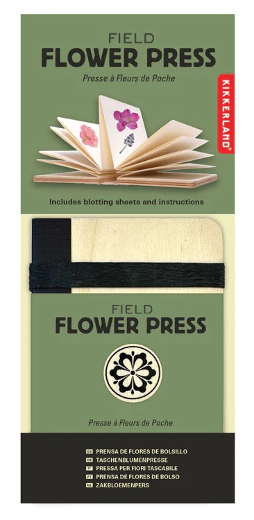 Kickerland Feldblumenpresse - Field Flower Press  in Buchform für unterwegs