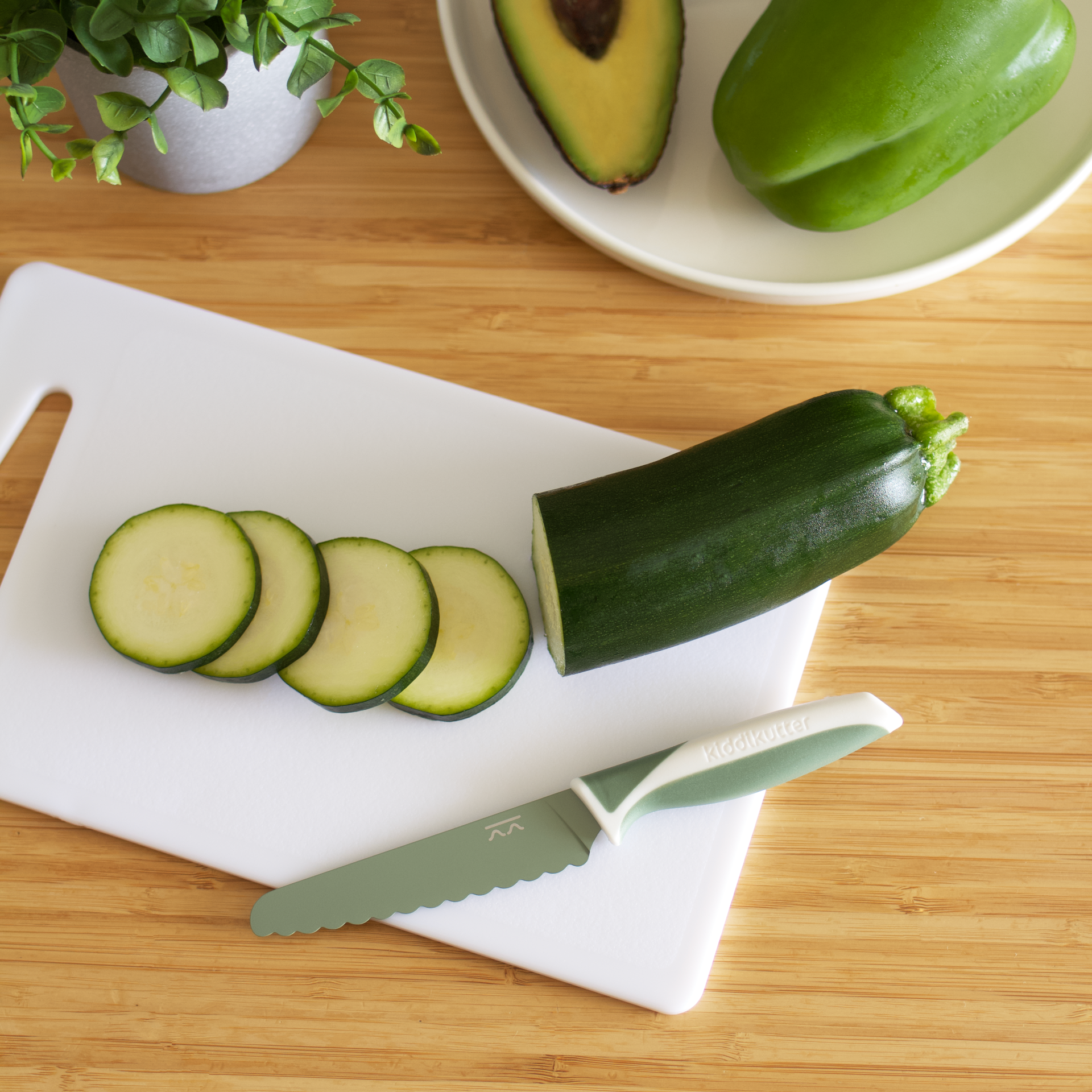 Kiddikutter Lernmesser Gelato Matcha Latte sicheres Messer für kleine Kinder