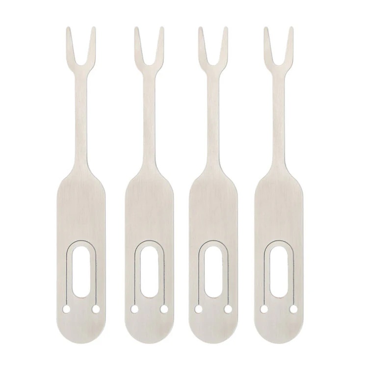 Huckleberry Lagerfeuer Spieße Camping Forks  – 4 Grillgabeln für Brot, Würstchen & Marshmallows