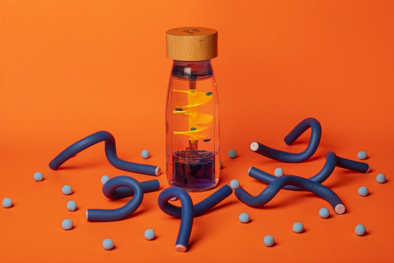 Petit Boum Move Bottle Spiral blue Sensorik Spielzeug Sensory Bottle