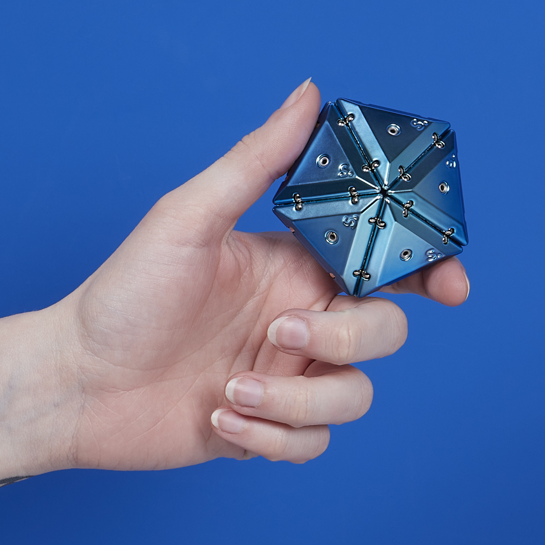 SPEKS Geode Pyramid Chrome Cosmos Blue Magnet Fidgettoy ab 14 Jahren