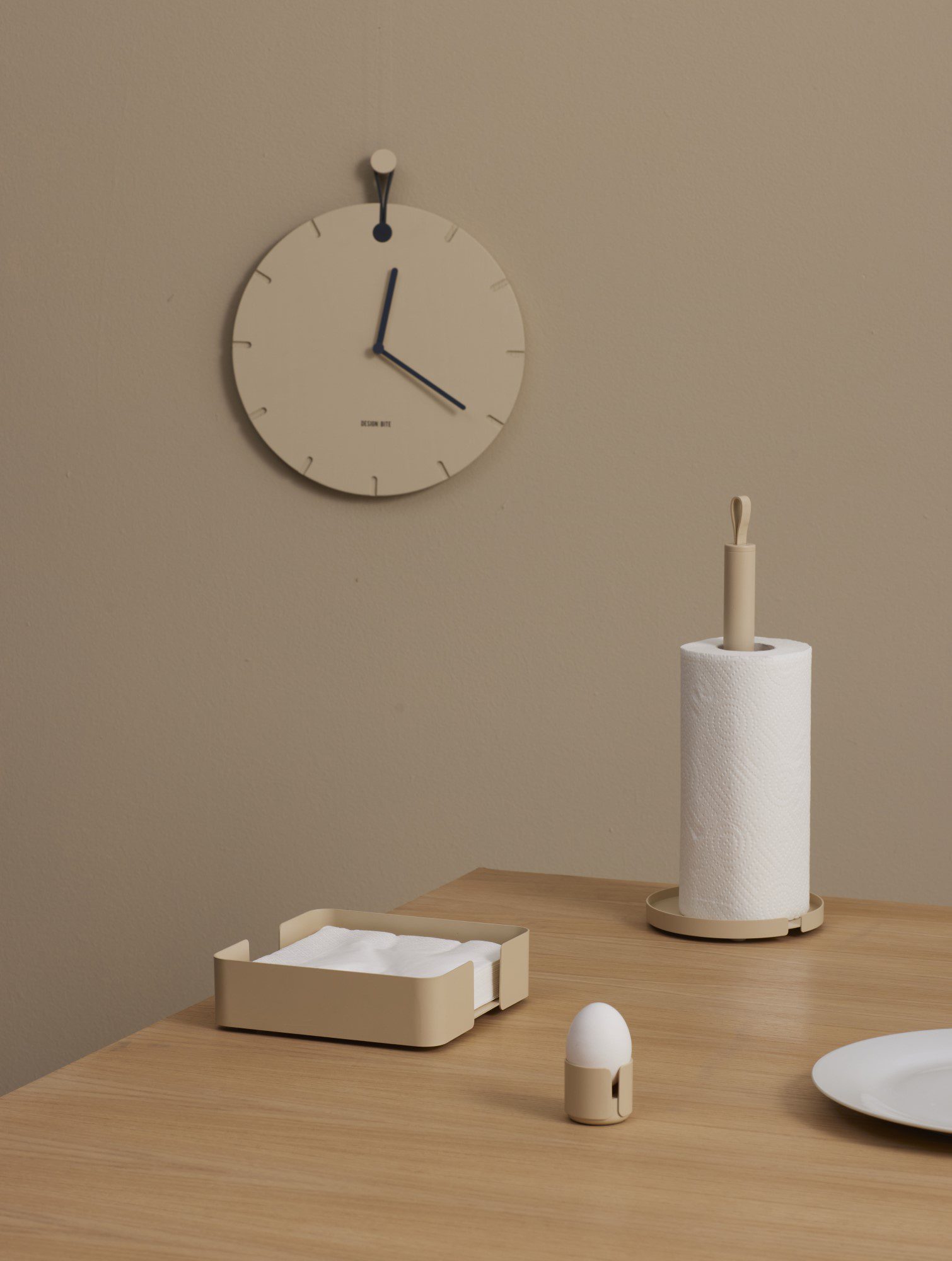 DesignBite BIG HUG Küchenrollenhalter - beige