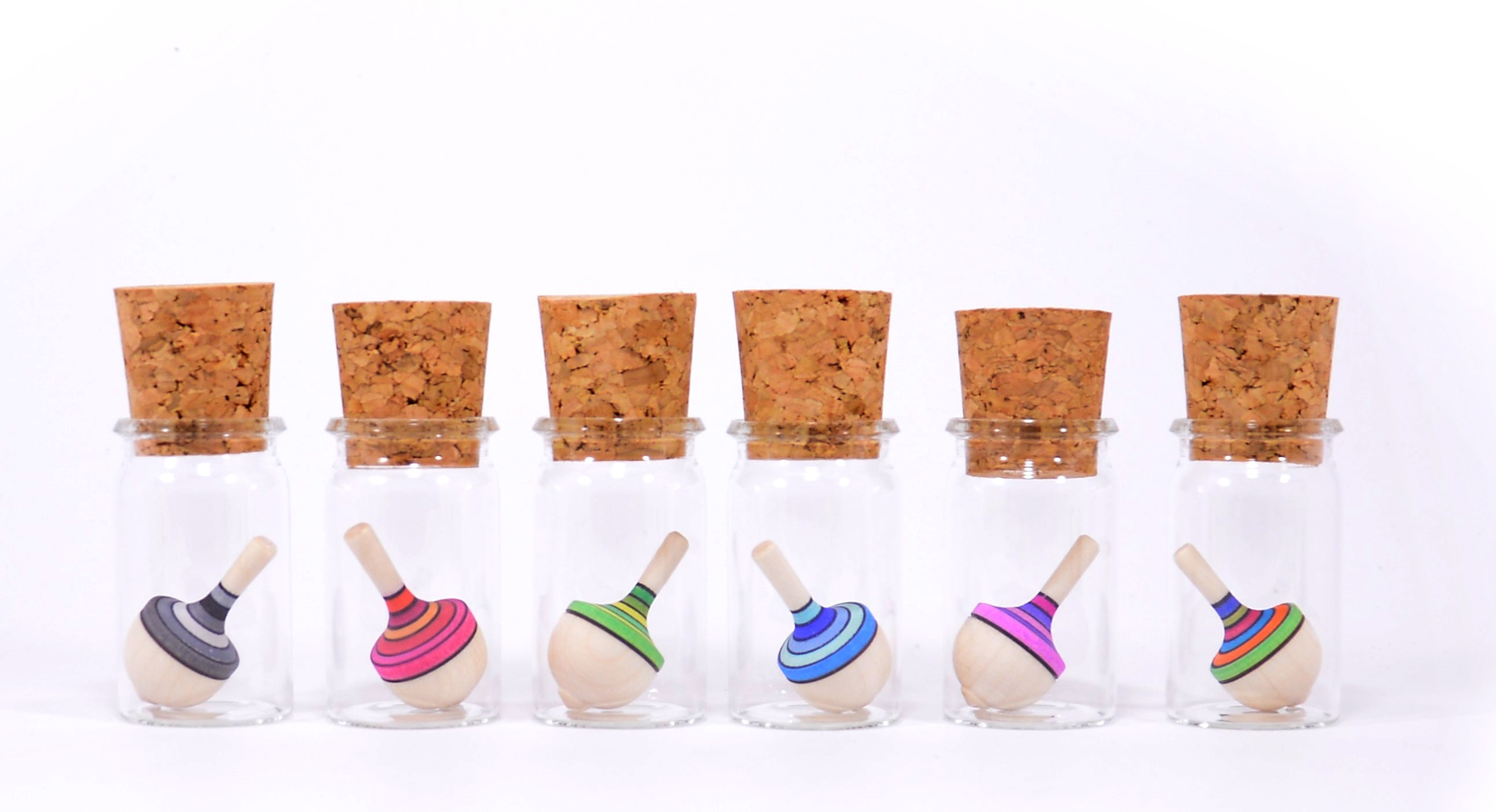 Mader Miniaturkreisel Traditionell gestreift im Glas Mini-Holzkreisel aus der Kreiselmanufaktur