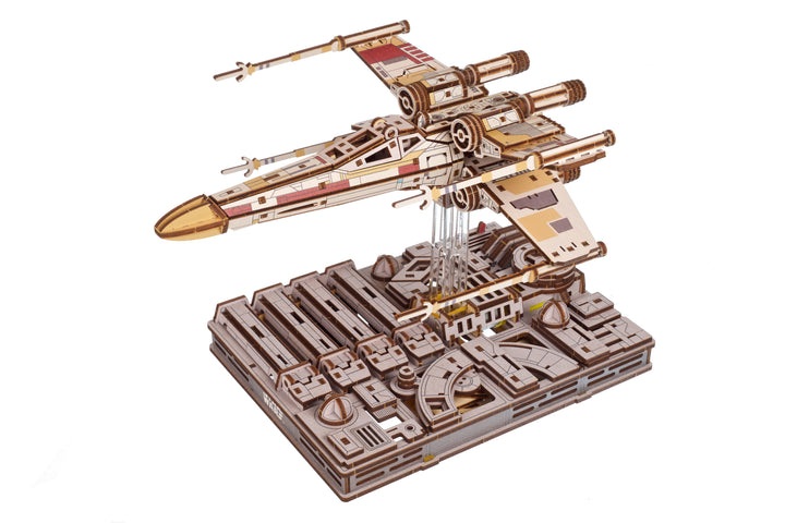 Ugears Modellbausatz X-Wing Starfighter von Luke Skywalker Star Wars™