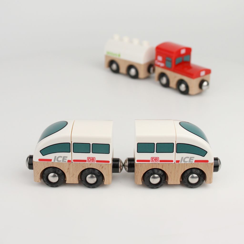Noppi Eisenbahn - Mein Kreativ Zug Set 1  (ICE/Güterzug)