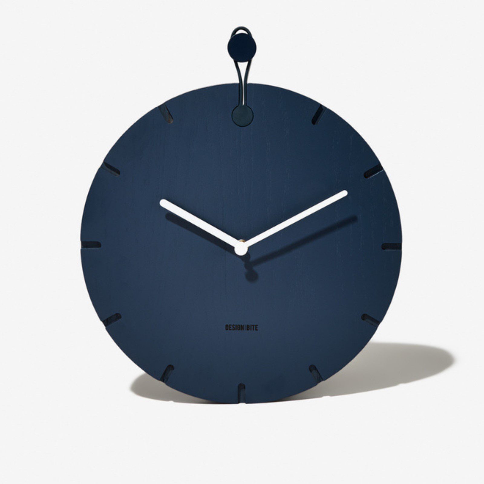 DesignBite BIG HUG Wanduhr - blau