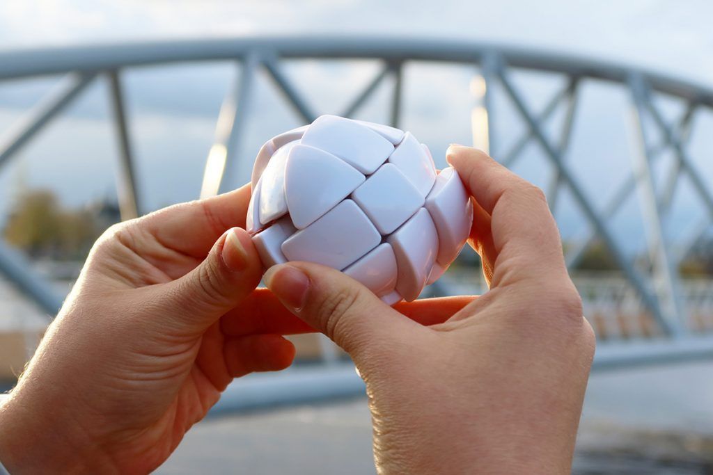 Meffert's 3D-Knobelspiel Morph´s Egg