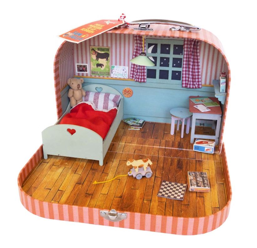 Sam und Julia Mäusehaus to go im Koffer Puppenhaus DIY