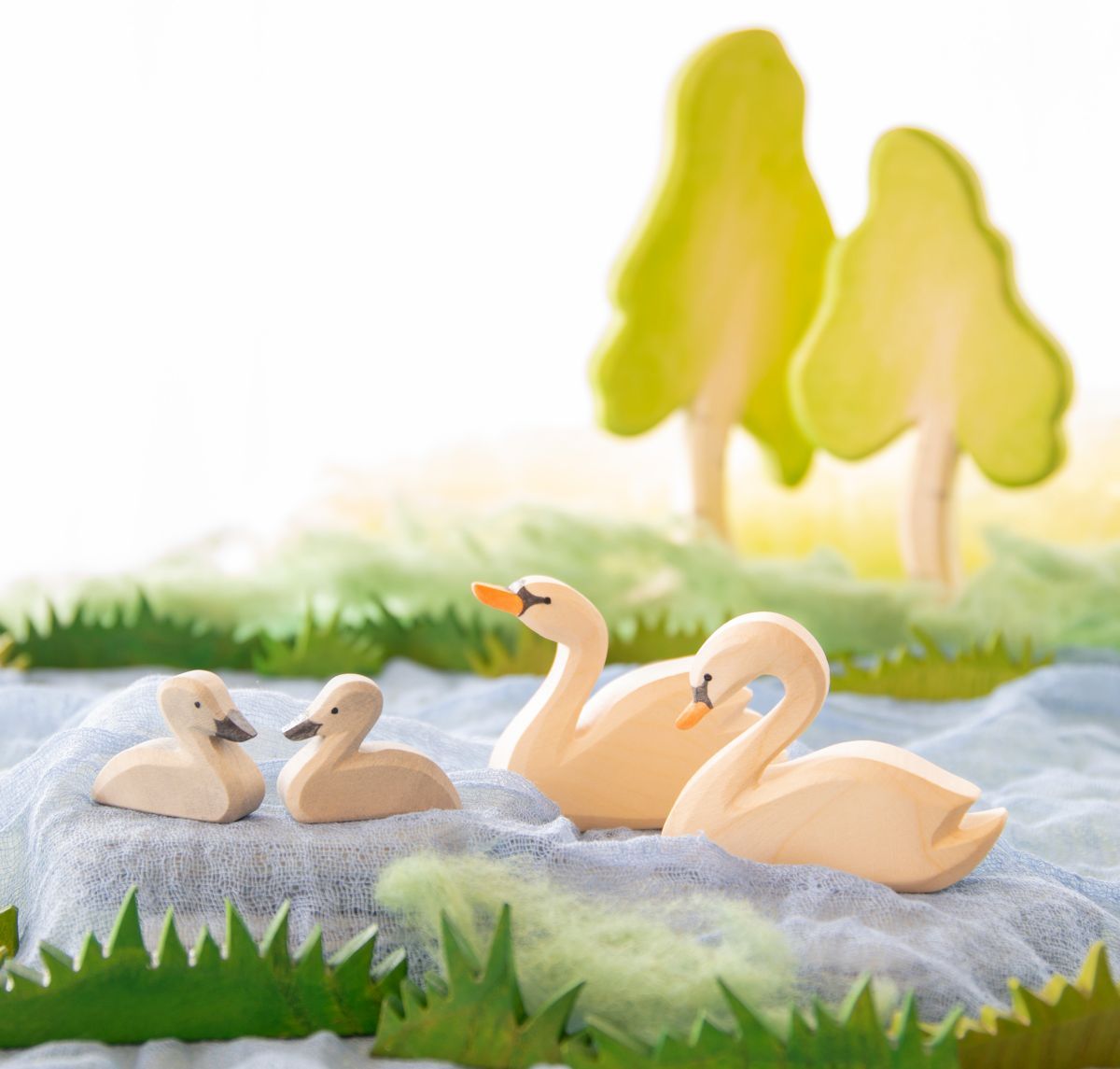 Ostheimer Holzfigur Schwan