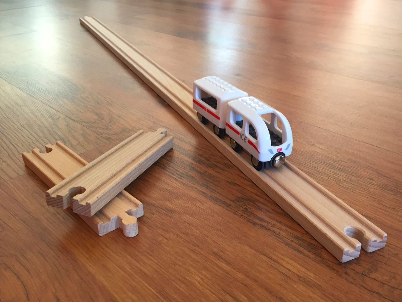 Noppi Eisenbahn - Lange Seppel - XXL Holzschiene 1m
