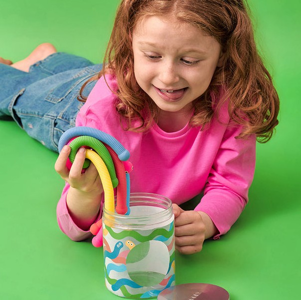 Kikkerland Fidgettoy Kikido Can Of Worms 6 bunte Stretchwürmer