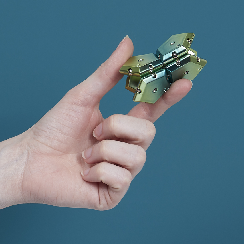 SPEKS Geode Sphere Chrome Gamma Green Magnet Fidgettoy ab 14 Jahren