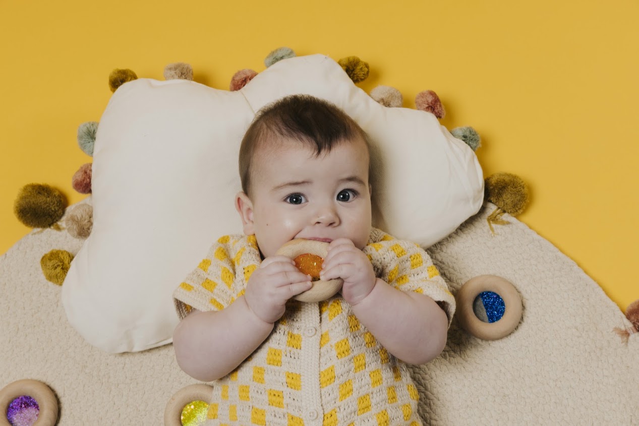 Petit Boum Sensory Calm Donut Orange Sensorik Spielzeug für Babys