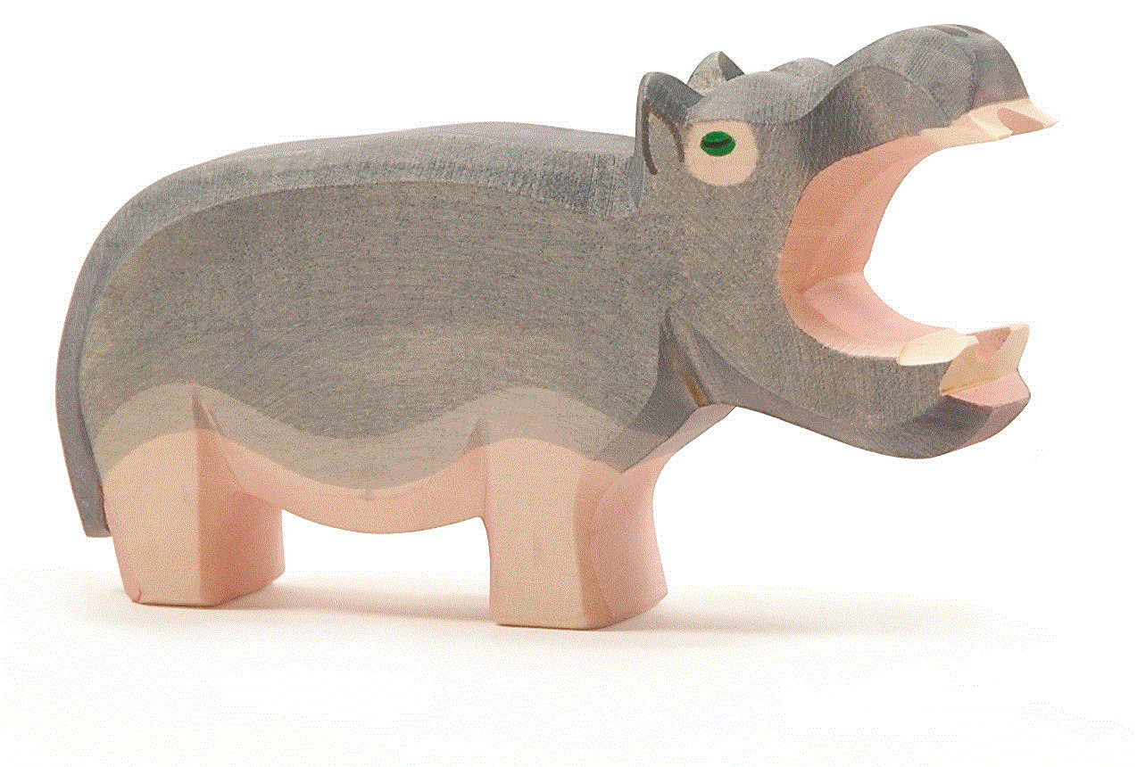 Ostheimer Nilpferd Maul offen