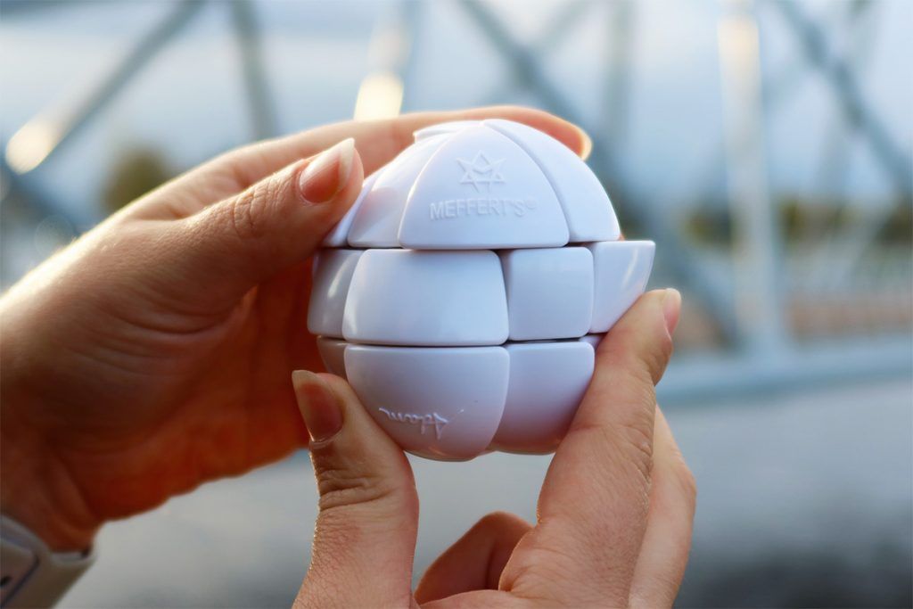Meffert's 3D-Knobelspiel Morph´s Egg
