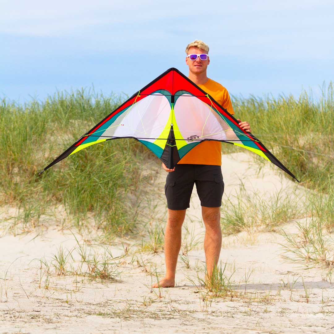 Invento HQ Lenkdrachen Trixx R2F Ready to fly - mit Griffen und Leinen