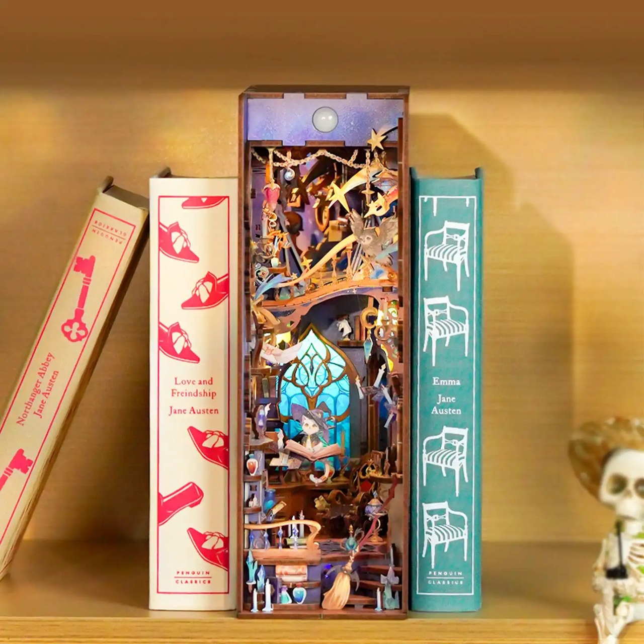 Tonecheer Bastelset  Book Nook Magic Stars Room Holz-Bausatz mit Licht