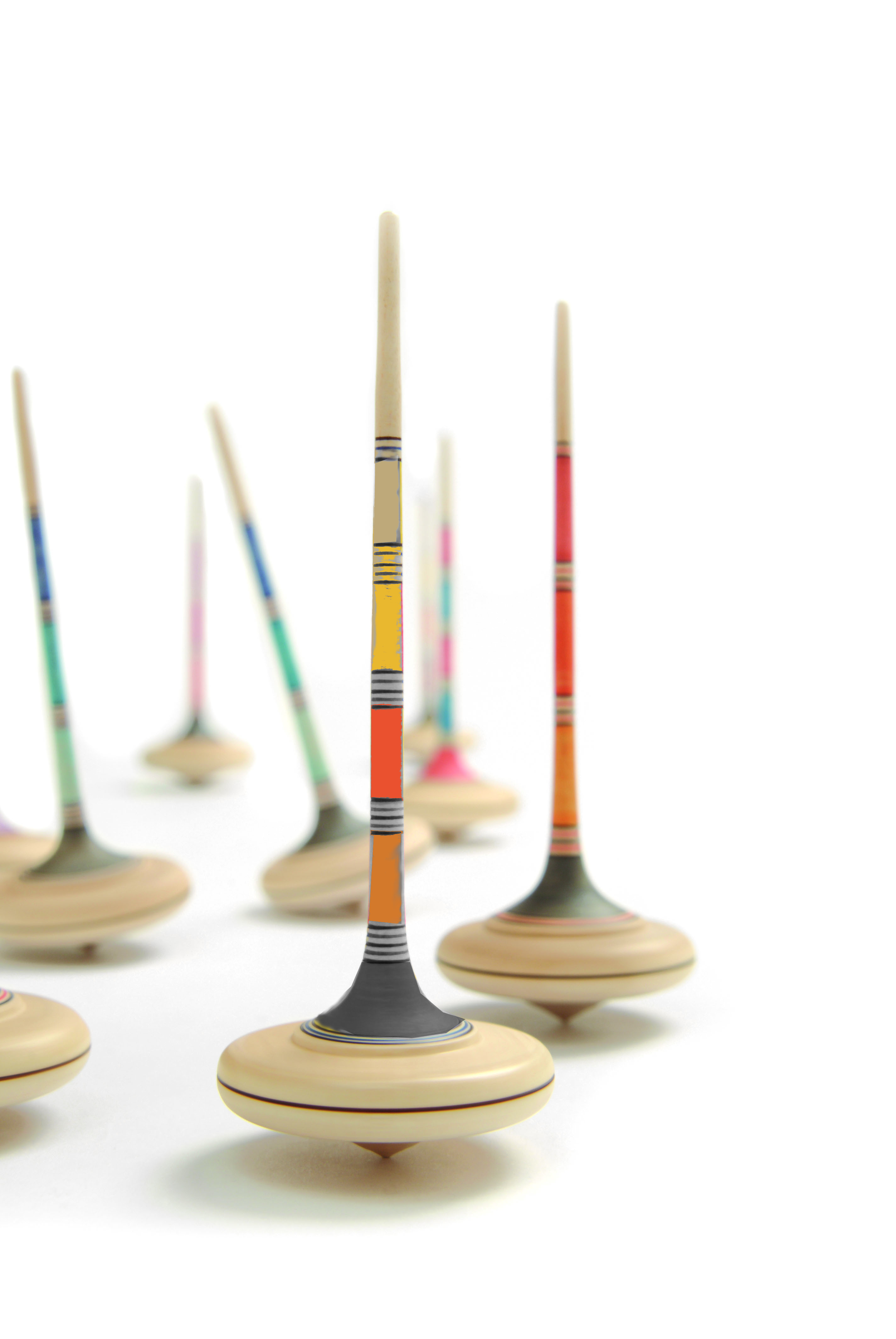 Mader Holzkreisel Ara gestreift Sand