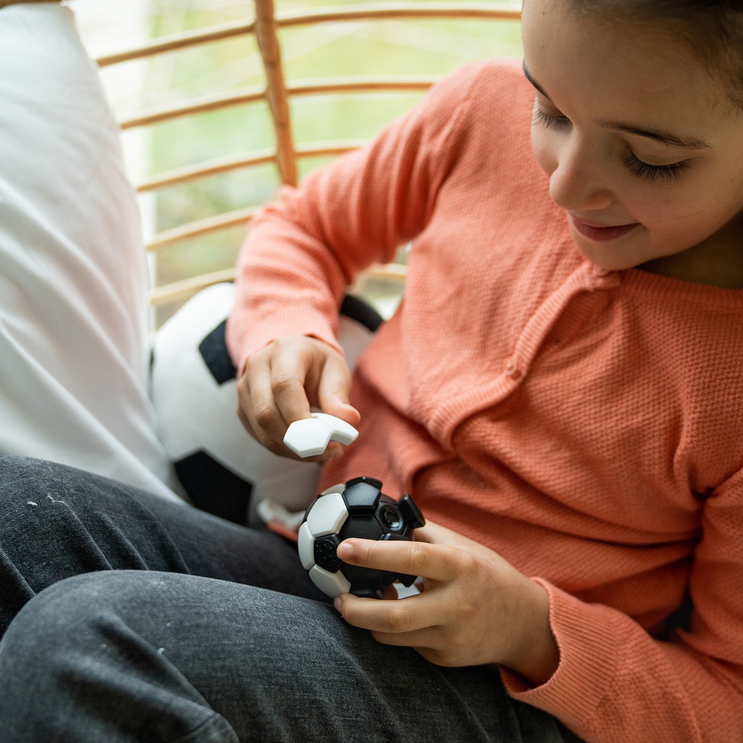 SMARTGames Logikspiel Plug & Play Fußball